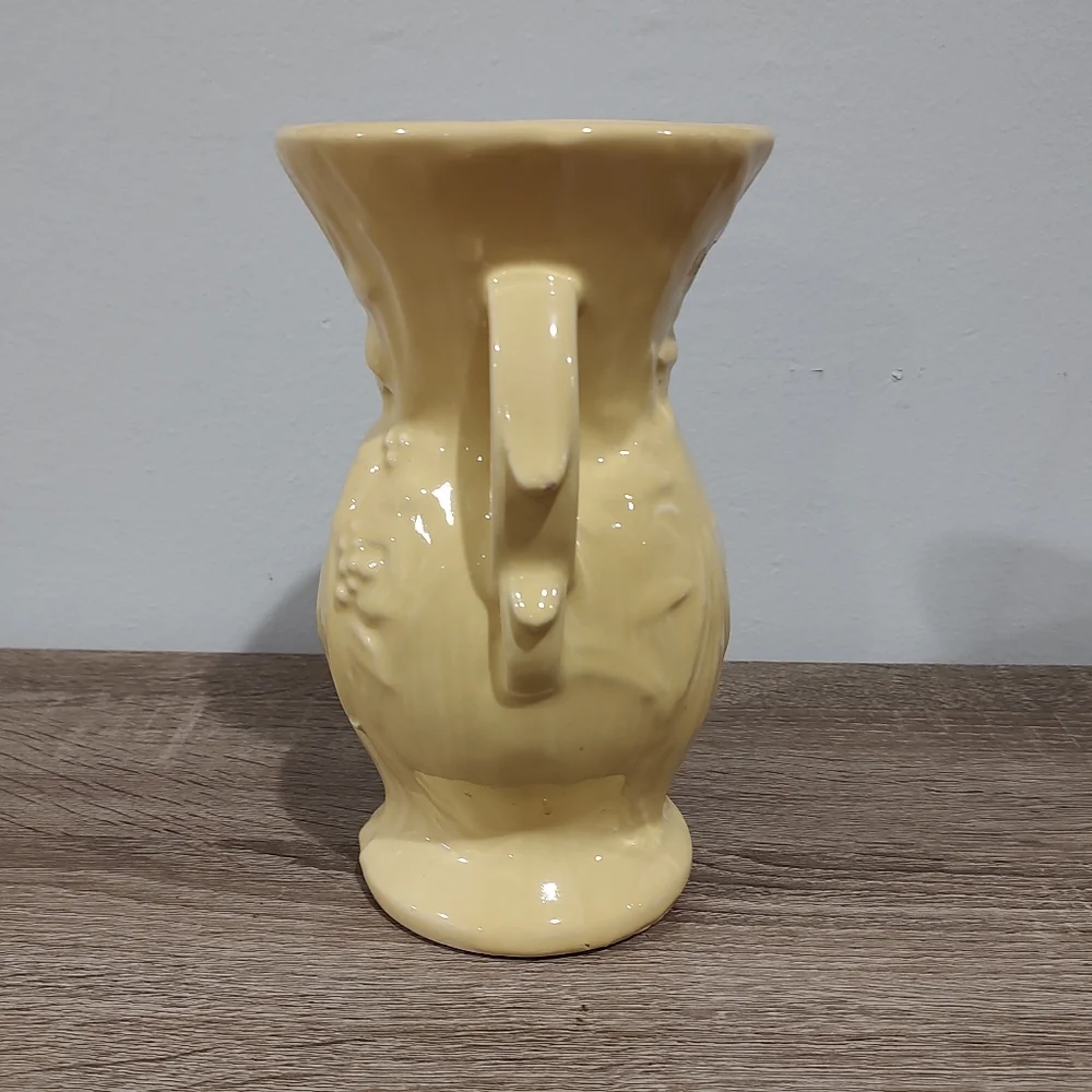 McCoy Pottery Vintage Bird of Paradise Double Handle Vase Yellow MCM 1940s